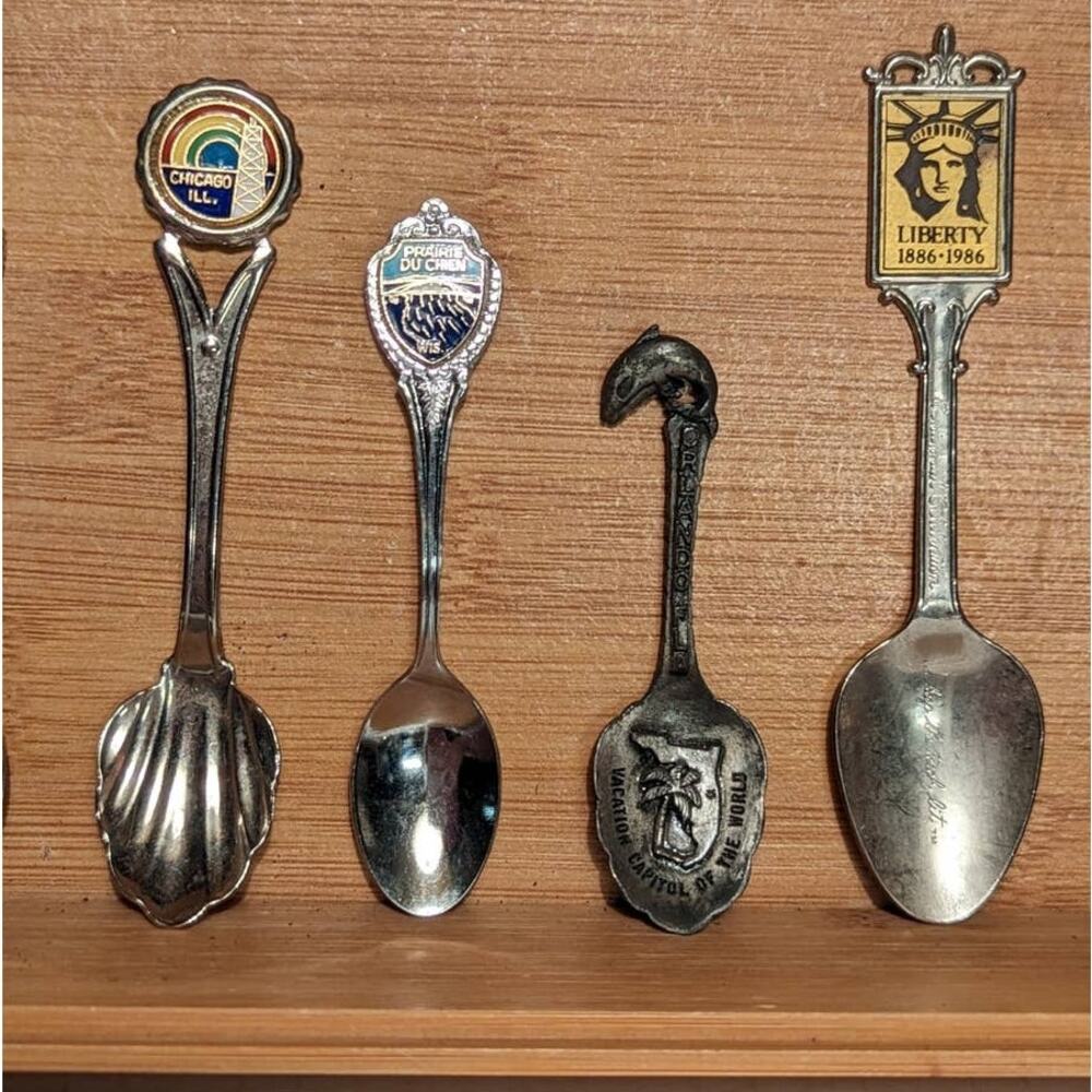 Souvenir Spoons Lot 4 N. America Vintage New York Florida Chicago Wisconsin 002B